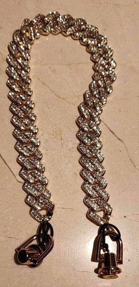 Gold Iced Chin Chain v1